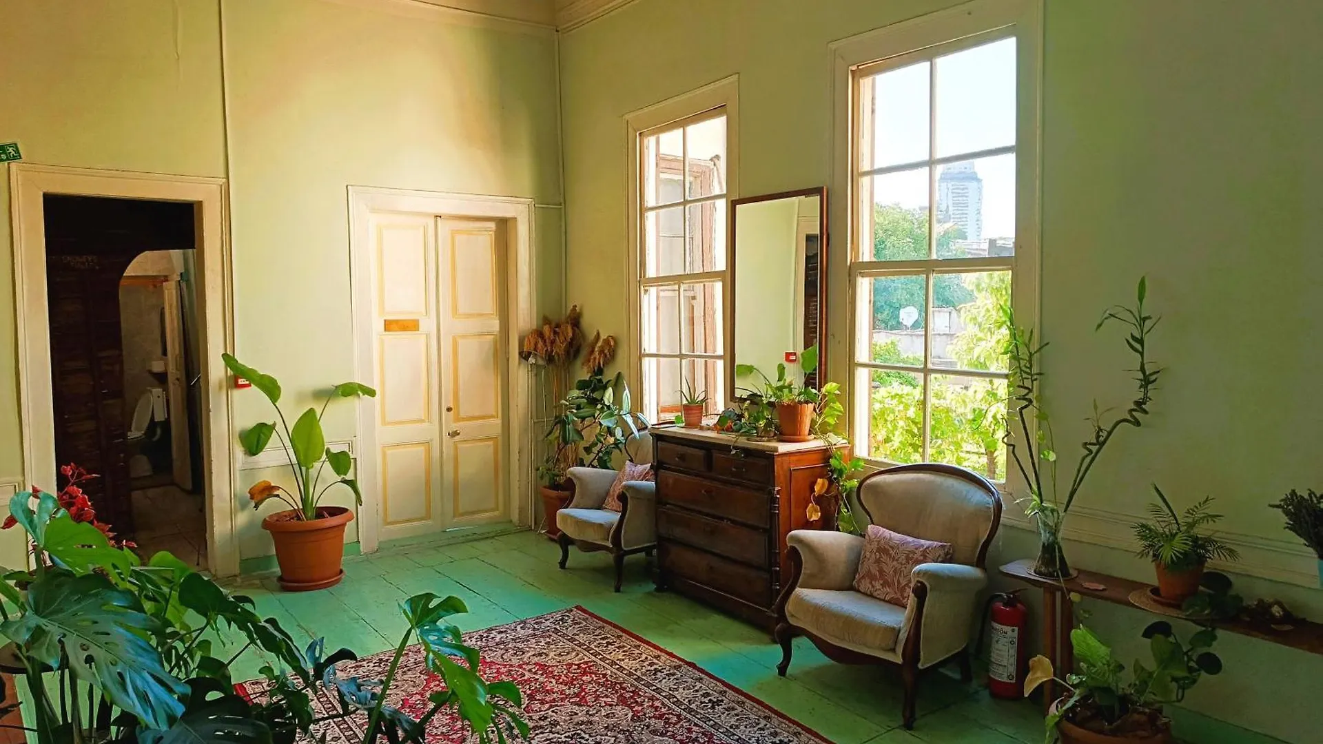 Lotus Garden Hostel İzmir