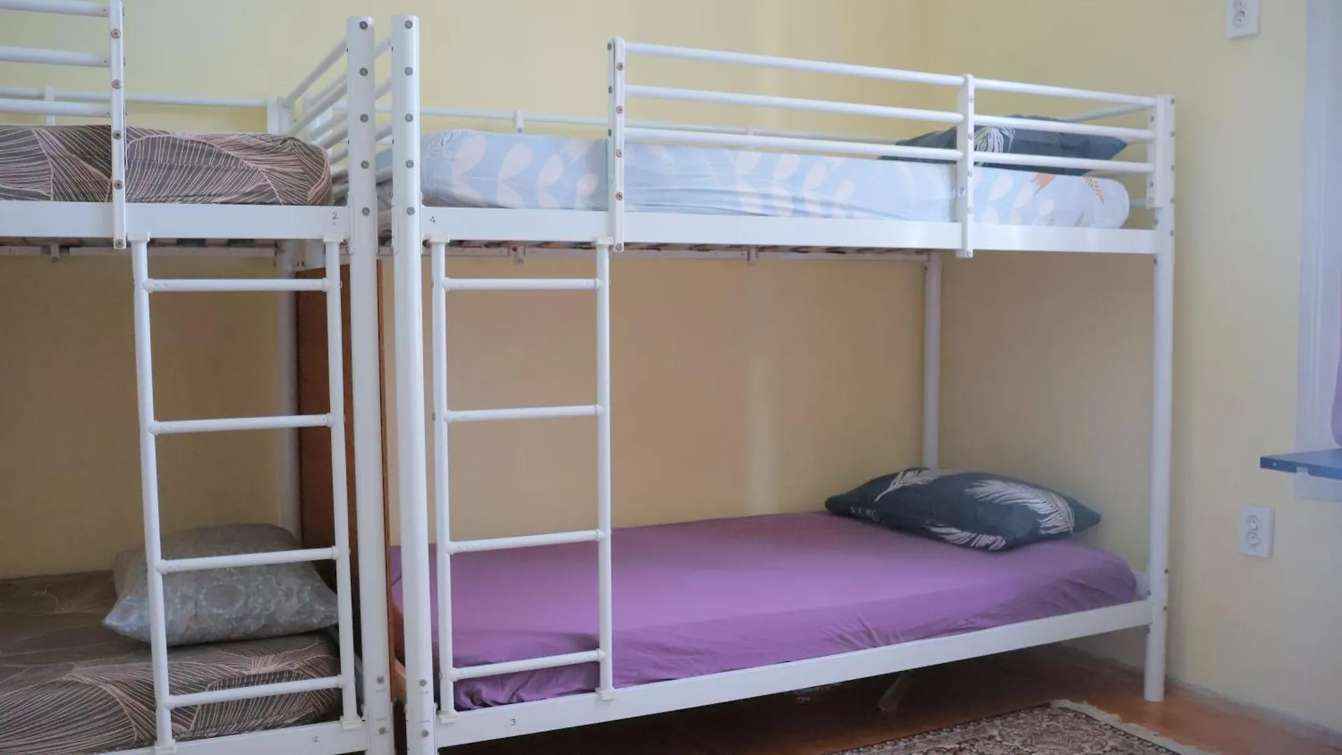 Lotus Garden Hostel Измир Турция
